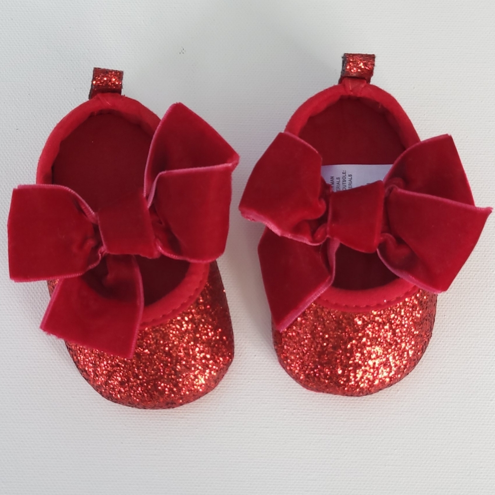 Cat & Jack 0 to 3 Months baby girl red  sparkle Mary Jane flats with bow
